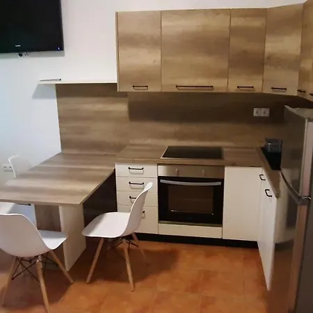 Apartman In Rab Town Exterior photo
